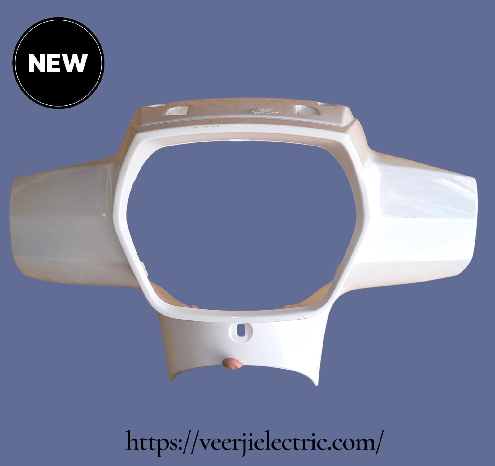 WhatsApp Image 2026-10-11 at 12.25.18 PM (2) BMW & Q7 HEAD VISOR WHITE FRONT & RARE (GST 18%) - Image 1